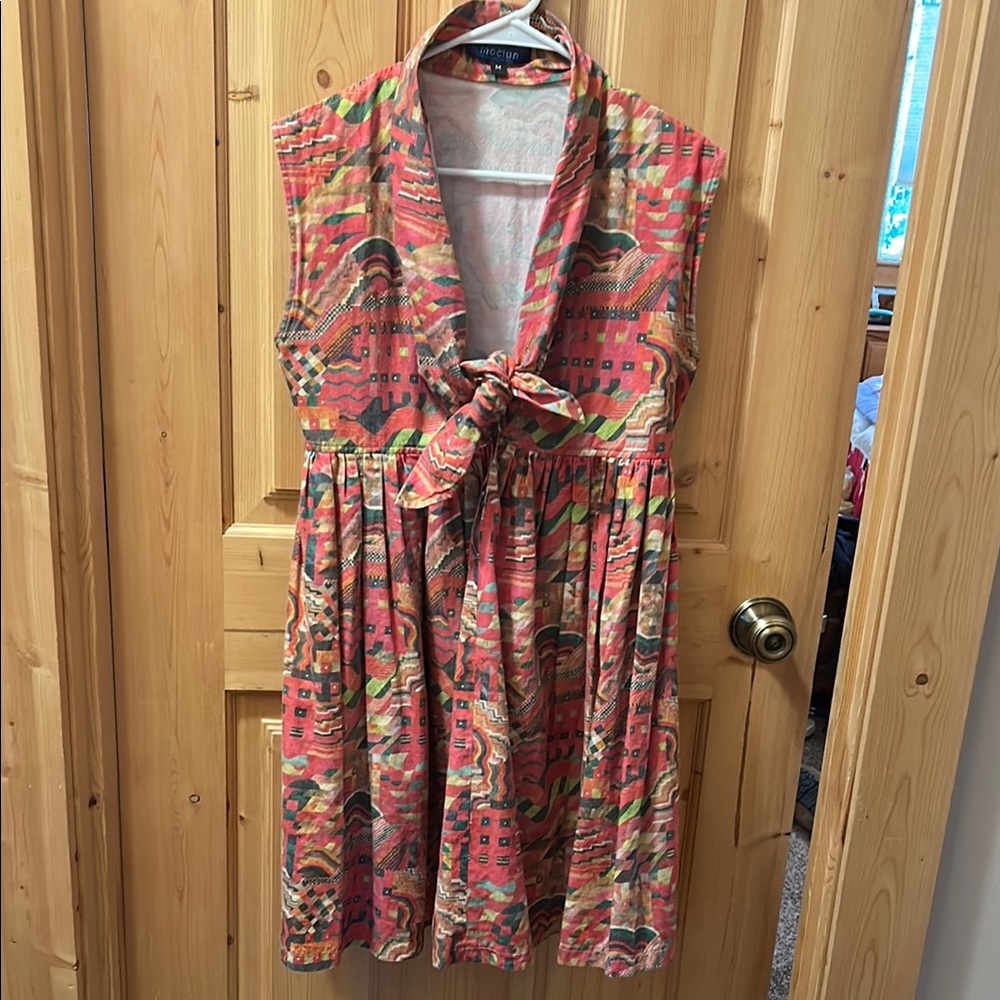 MOCIUN tie front tulip tunic top/dress size M
